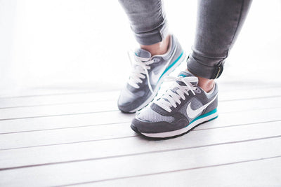 Running Shoes For Flat Feet: Our Top Recommendations